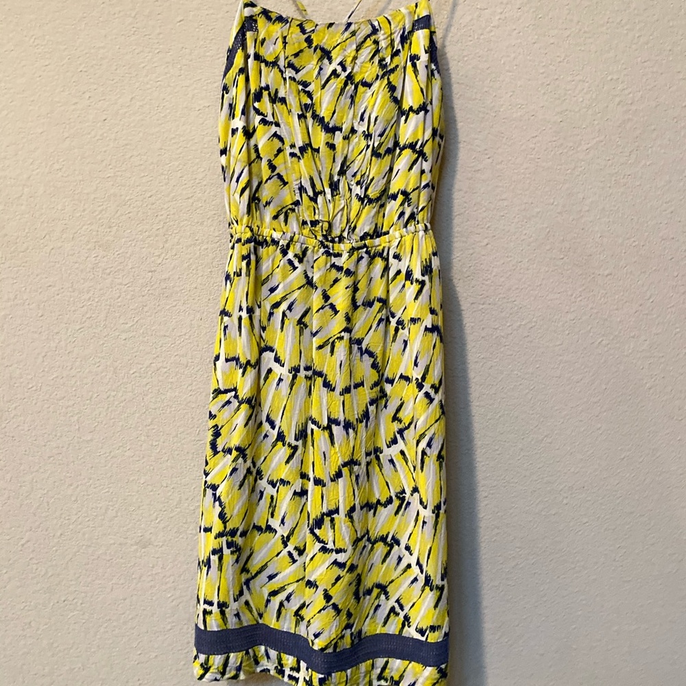 Sleeveless casual dress